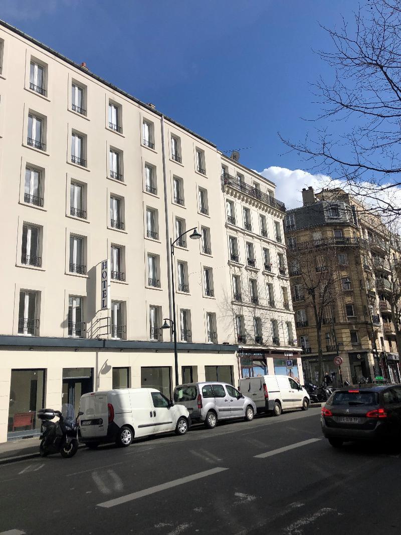 Hotel Le National Clichy Paris Exterior foto