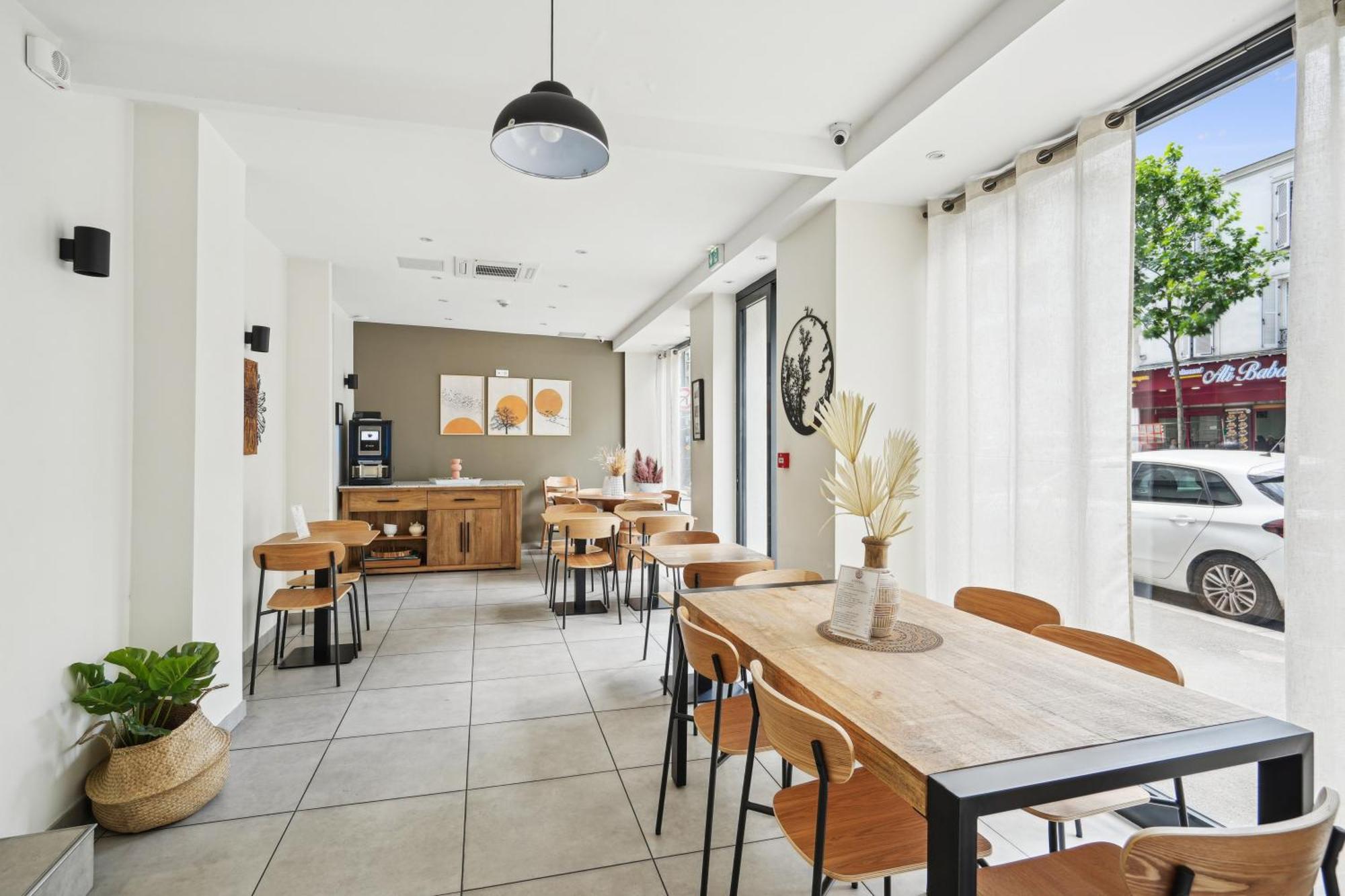 Hotel Le National Clichy Paris Exterior foto